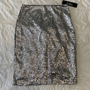 Lulus skirt